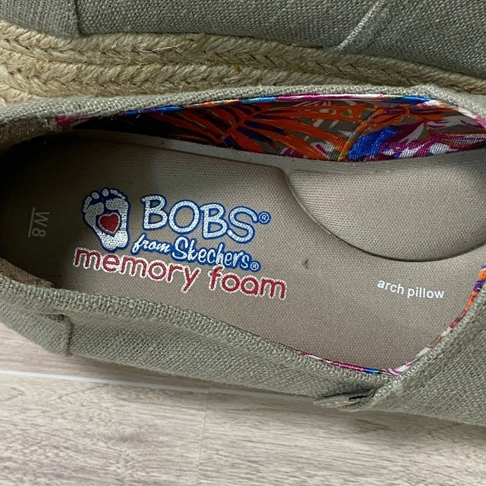 BOBS by Sketchers / Taupe Espadrille Wedge Slip On Shoes Size 8W